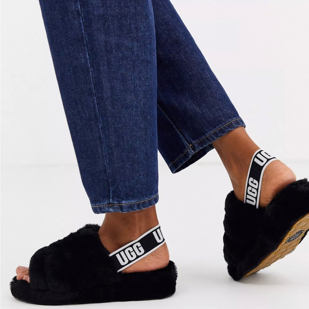 Ugg Fluff Yeah Slide in Black size 9